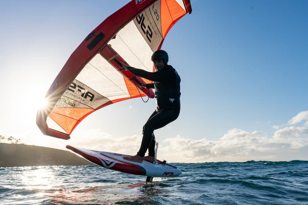 Quelle voile choisir quand on est débutant en wingfoil ?