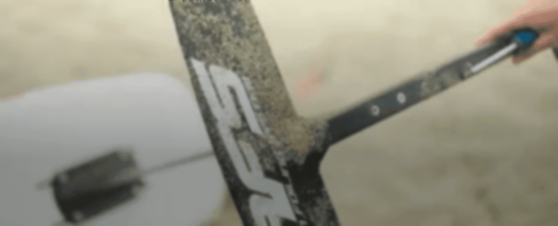 The 5 advantages of sailing with a carbon foil