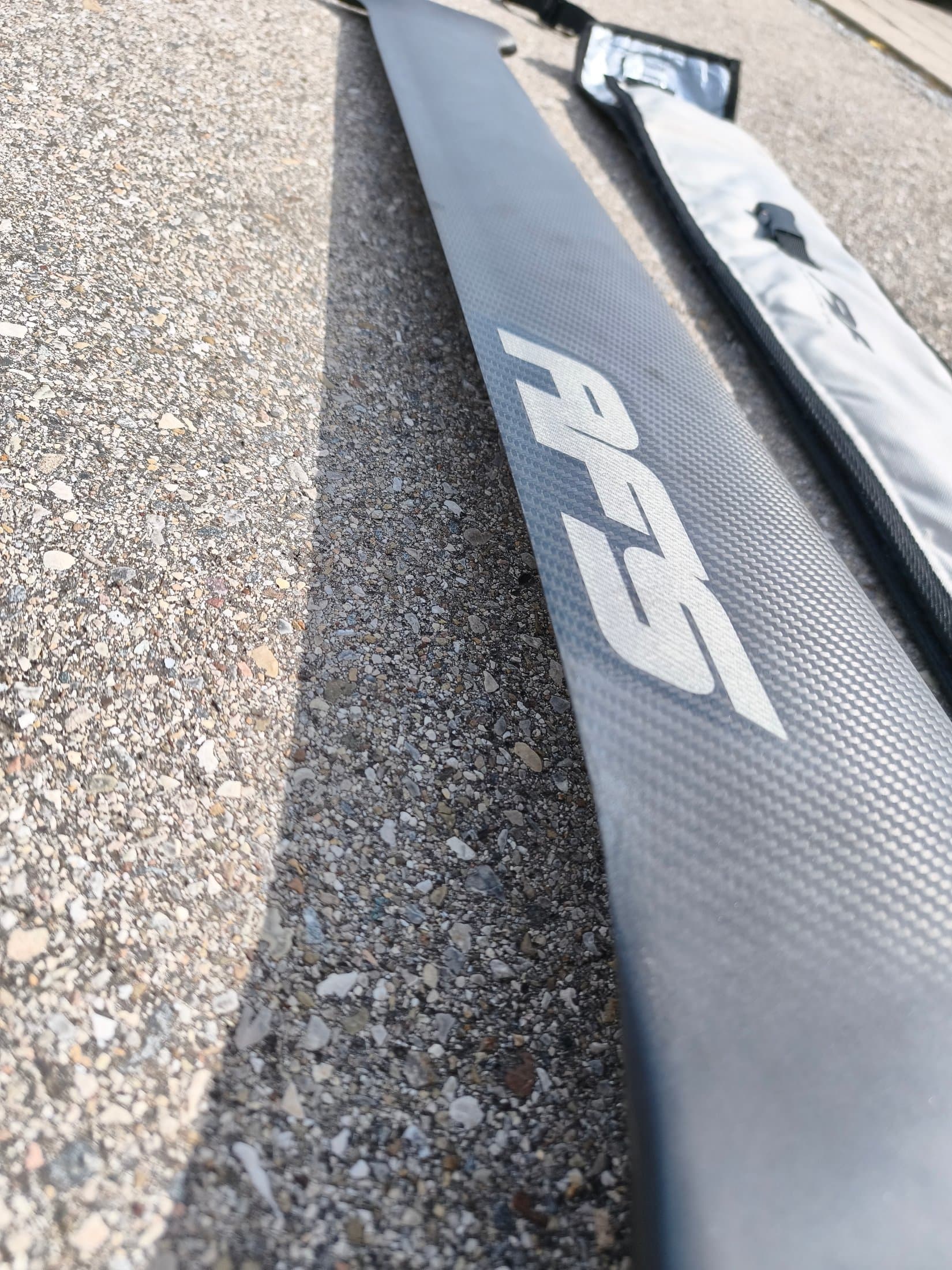 95 UHM Race Mast