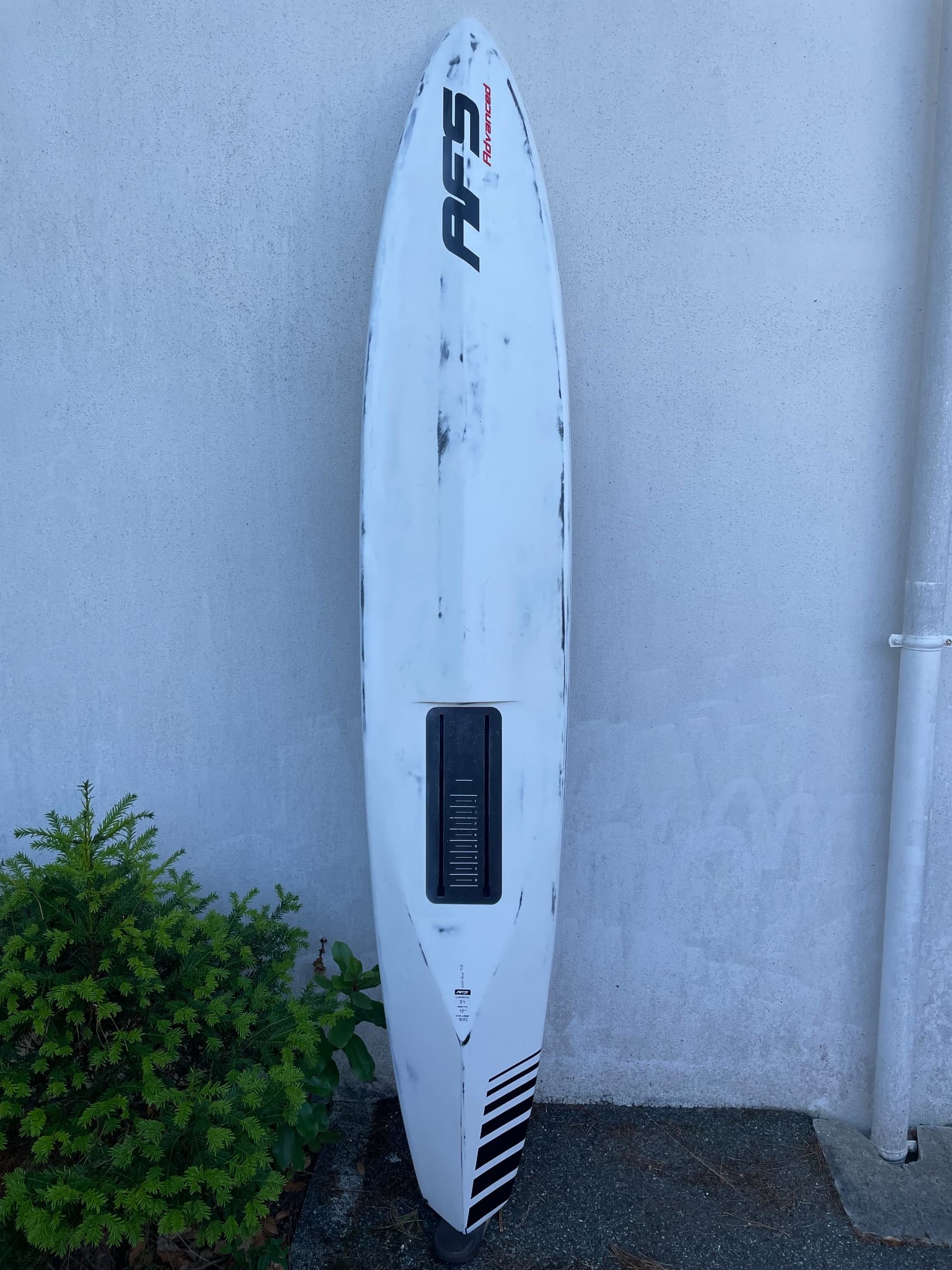 AFS BLACKBIRD V3 8’4 x 17
