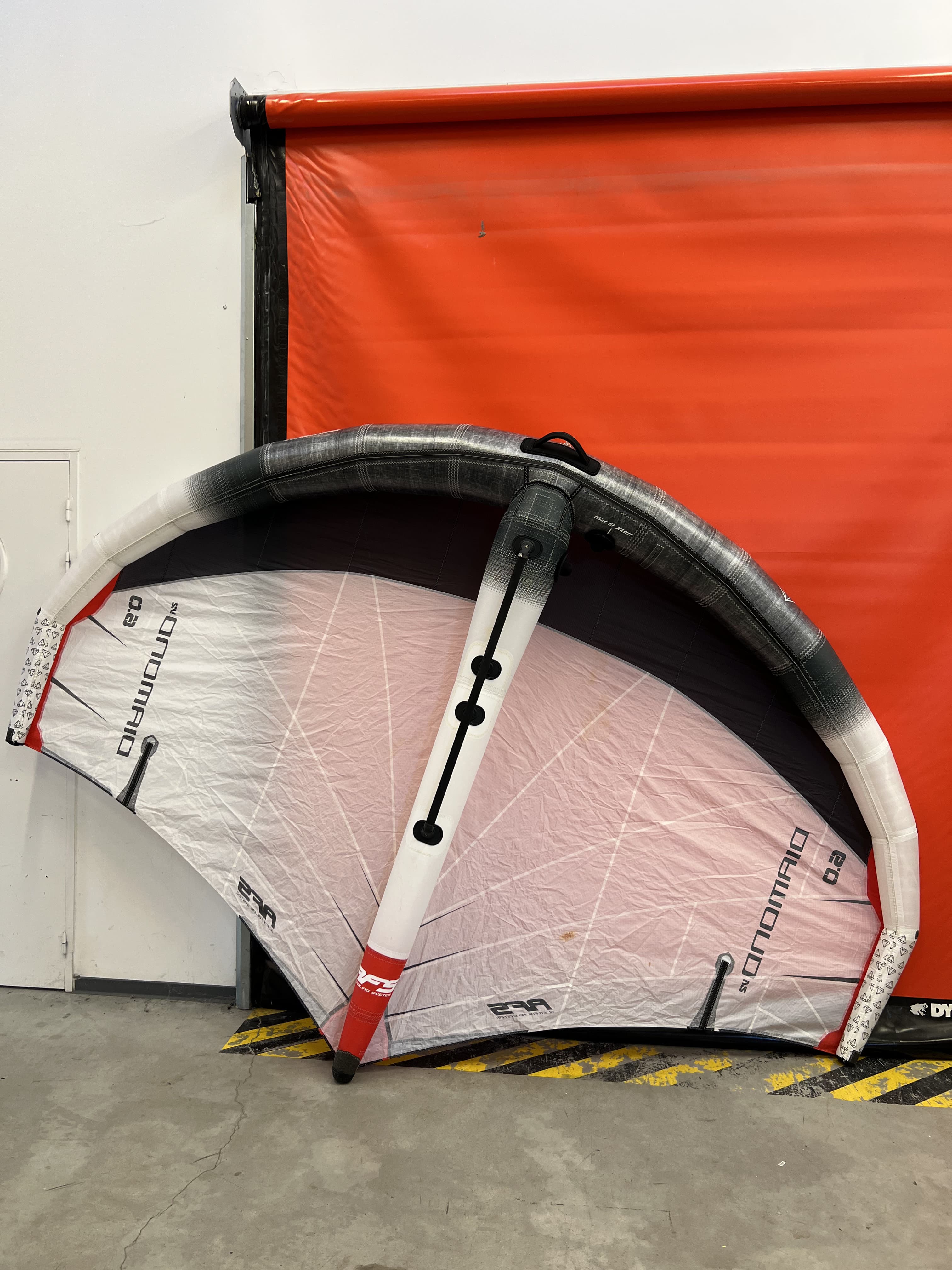 WING DIAMOND V2 6 BOOM DEMO GRADE B