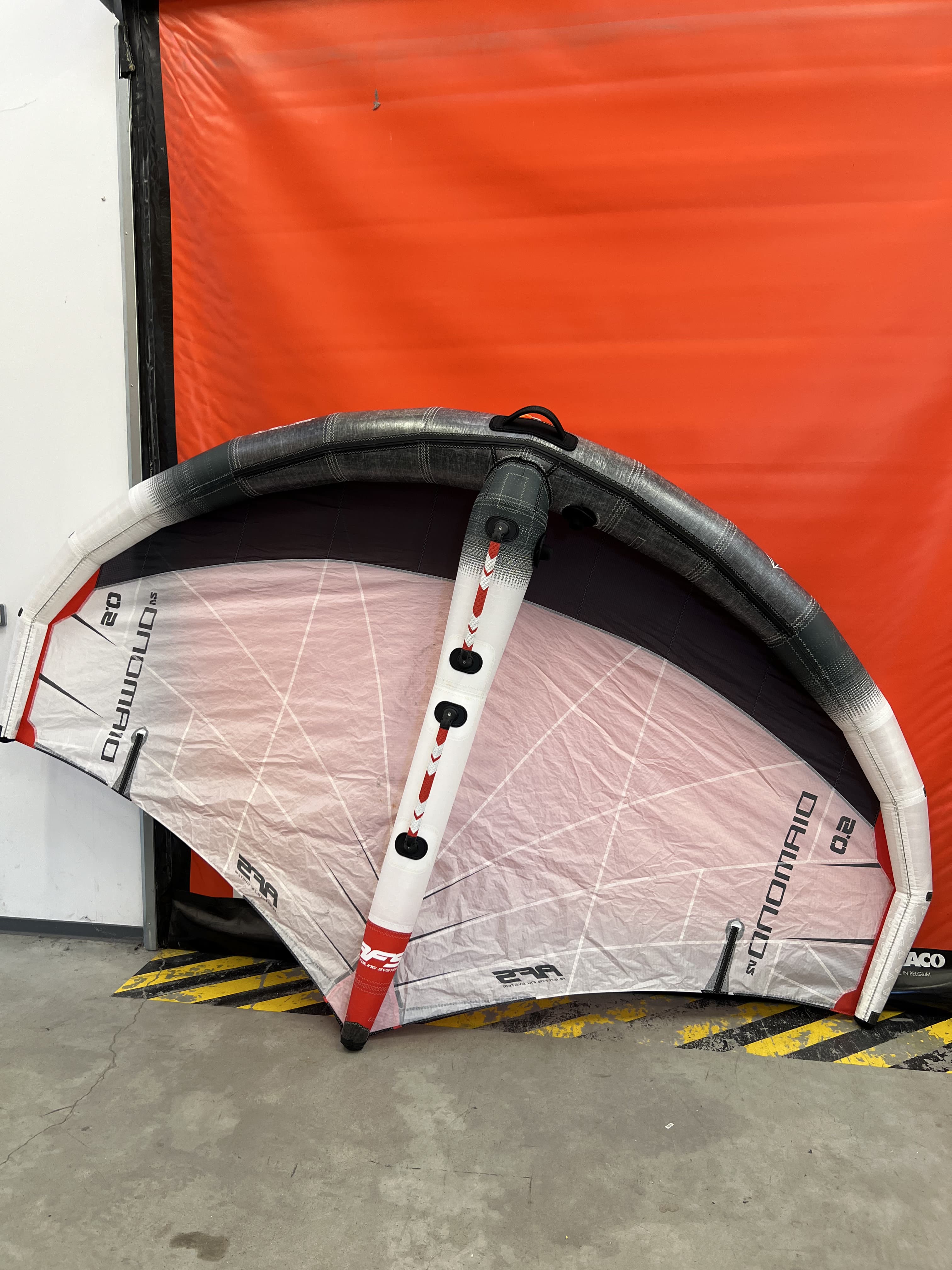 WING DIAMOND V2 5 DEMO GRADE B